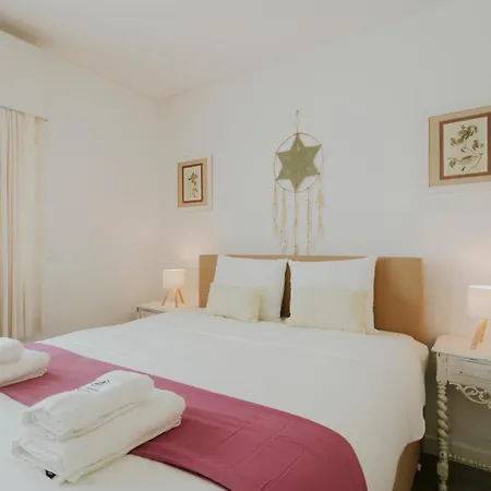 Best Houses 95 - Blue Wave Nunes-Correia