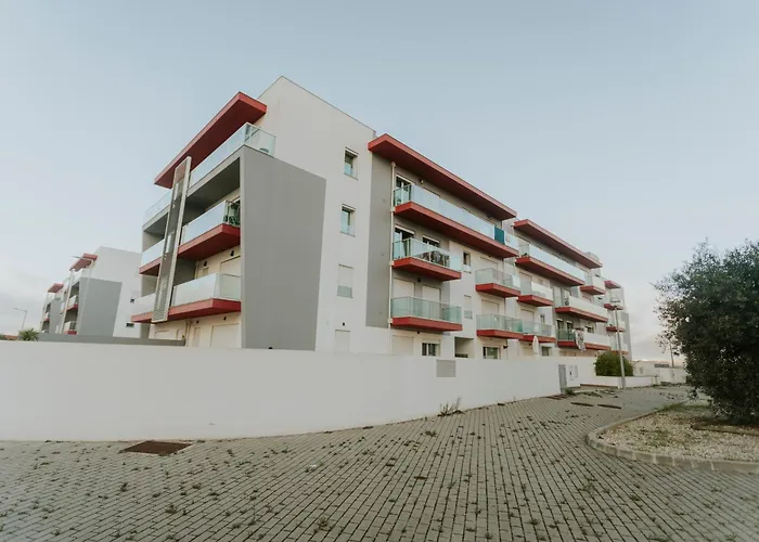 Best Houses 95 - Blue Wave Nunes-Correia